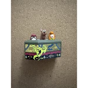 Vtg 1993 Burger King Scooby Doo, Velma, Daphne in Coffin Hanna-Barbera Toy 3"